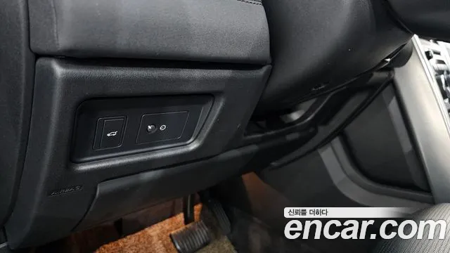 Land Rover Discovery Sport 2019 thumb 3