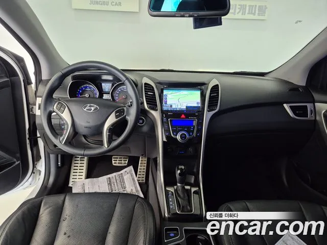 Hyundai i30 2012 thumb 11