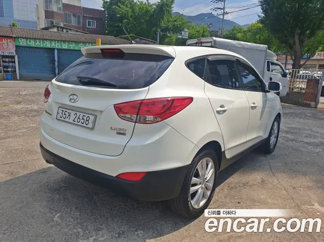 Hyundai Tucson 2010 thumb 4