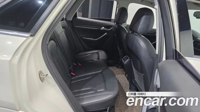 Audi Q3 2014 thumb 6