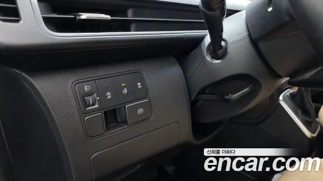 Hyundai Staria 2022 thumb 4