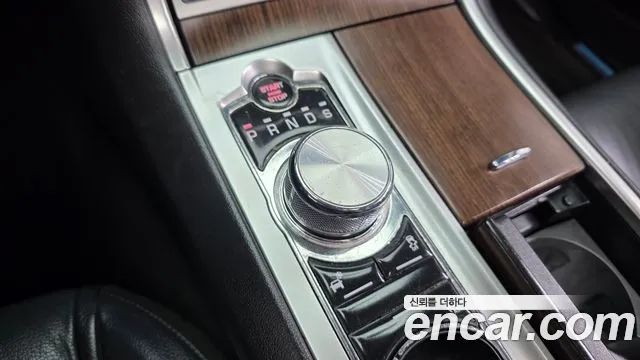 Jaguar XF 2015 thumb 5