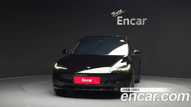 Tesla Model 3 2024 thumb 8