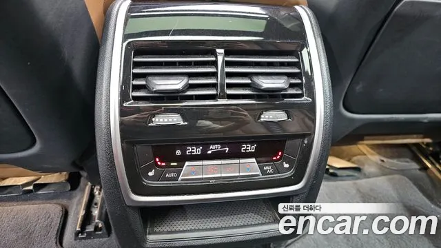 BMW X5M 2021 thumb 3