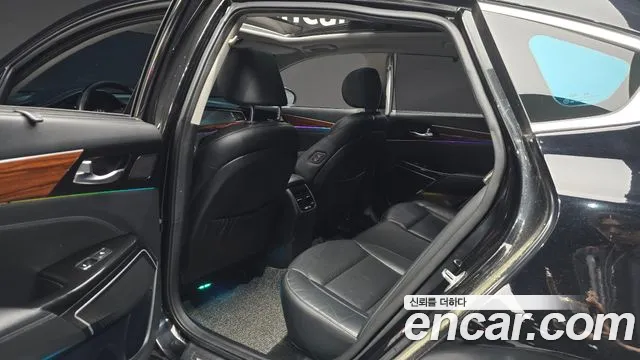 Kia K7 2016 thumb 10