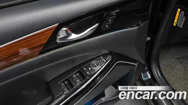 Kia K7 2016 thumb 11