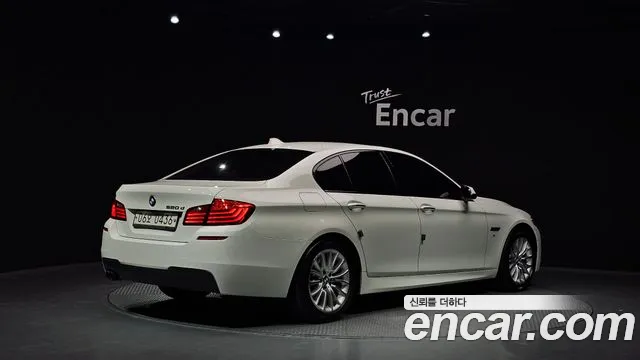 BMW 5 серии 2016 thumb 10