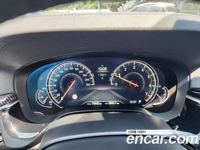 BMW 5 серии 2018 thumb 5