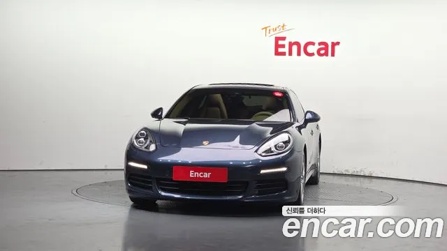 Porsche Panamera 2014 thumb 3