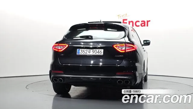 Maserati Levante 2020 thumb 7