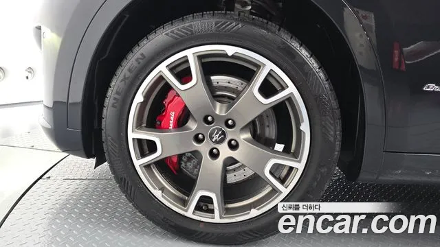 Maserati Levante 2020 thumb 9