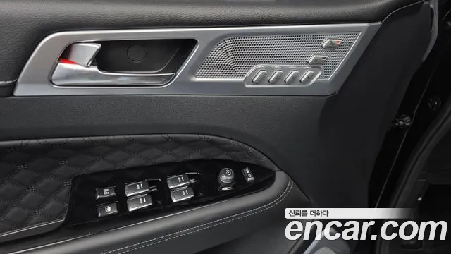 KGM Rexton 2021 thumb 4