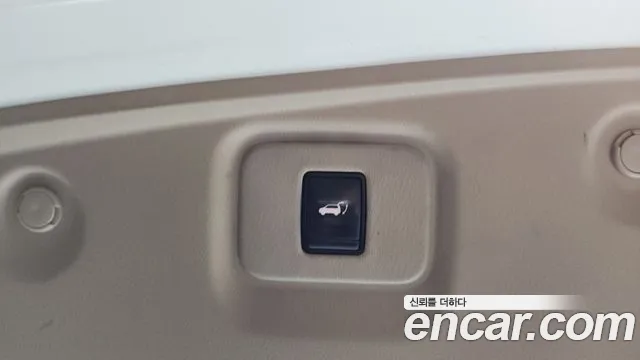 Nissan Pathfinder 2017 thumb 8