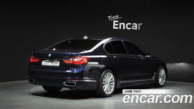 BMW 7 серии 2016 thumb 7
