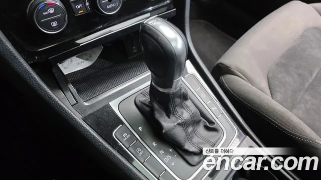 Volkswagen Golf 2016 thumb 4