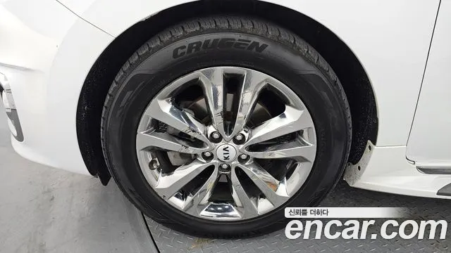 Kia Carnival 2017 thumb 9