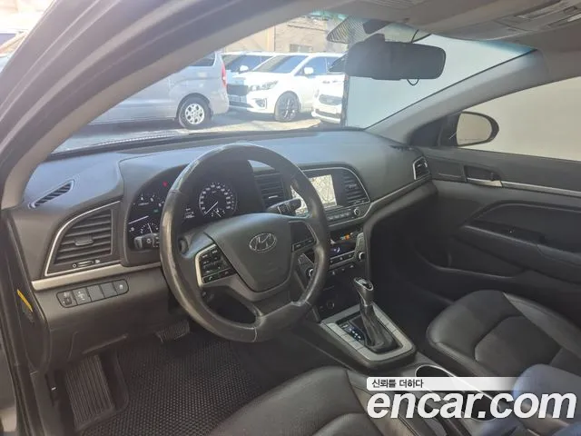Hyundai Avante 2015 thumb 10