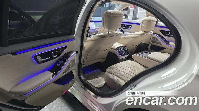 Mercedes-Benz S-Class 2023 thumb 6