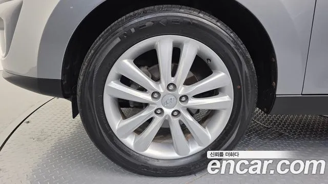 Hyundai Tucson 2010 thumb 11