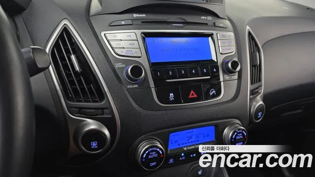 Hyundai Tucson 2010 thumb 9