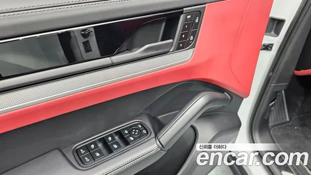Porsche Cayenne 2025 thumb 8