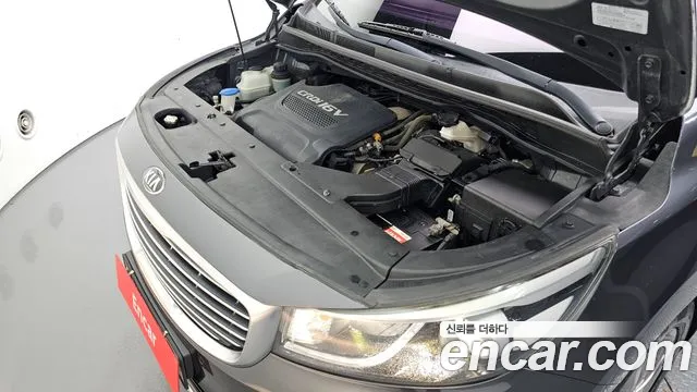 Kia Carnival 2016 thumb 12
