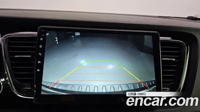 Kia Carnival 2016 thumb 5