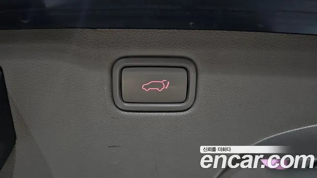 Kia Carnival 2016 thumb 6