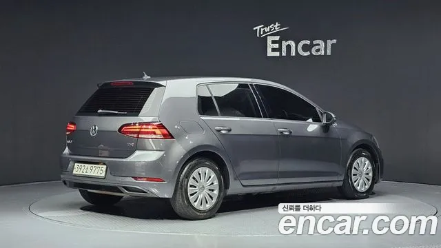 Volkswagen Golf 2017 thumb 7