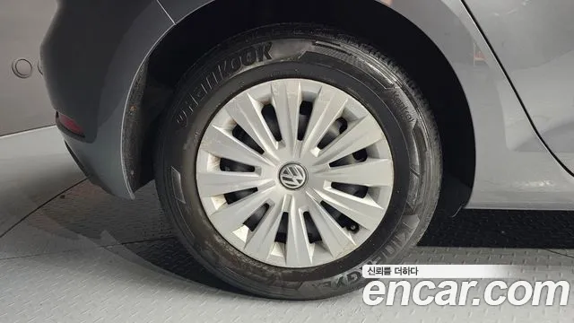 Volkswagen Golf 2017 thumb 12