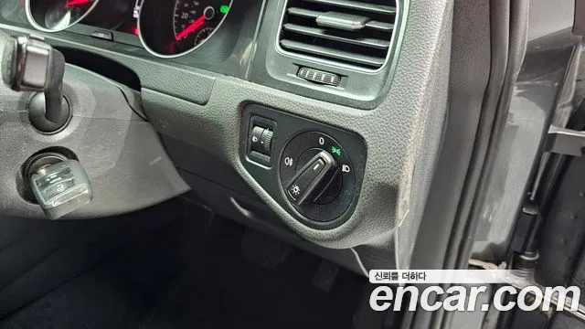 Volkswagen Golf 2017 thumb 10