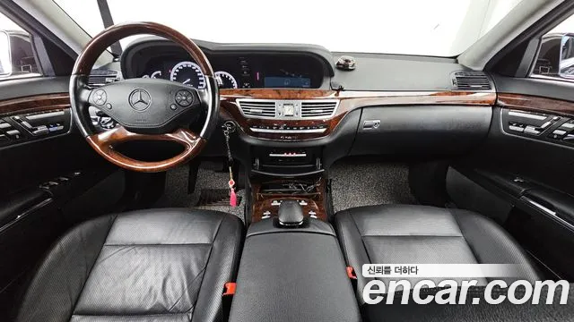Mercedes-Benz S-Class 2012 thumb 10