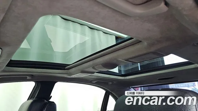Mercedes-Benz S-Class 2012 thumb 4