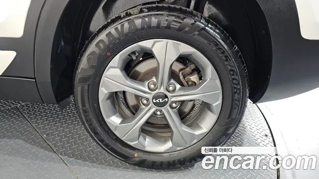 Kia Seltos 2023 thumb 4