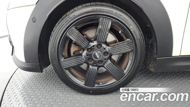 Mini Cooper Convertible 2022 thumb 3