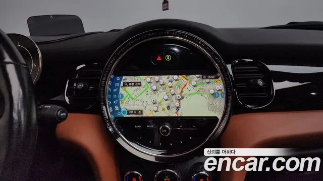 Mini Cooper Convertible 2022 thumb 6