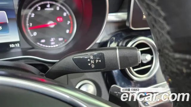 Mercedes-Benz C-Class 2017 thumb 11