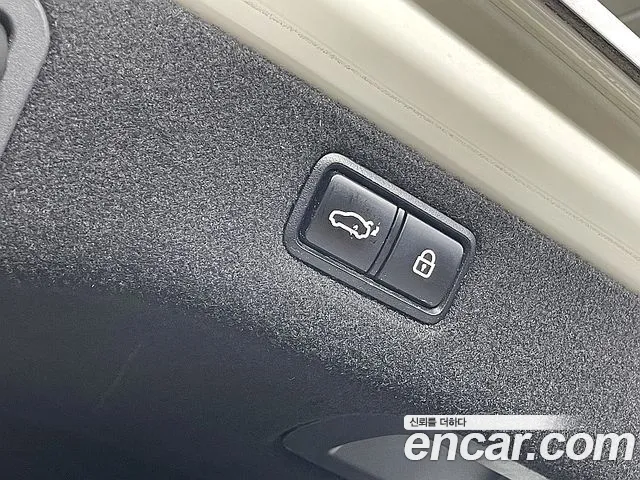 Kia K9 2015 thumb 3