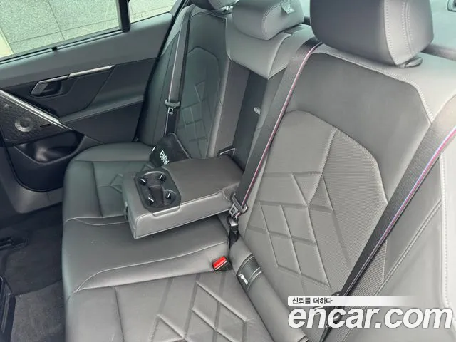 BMW 5 серии 2025 thumb 8