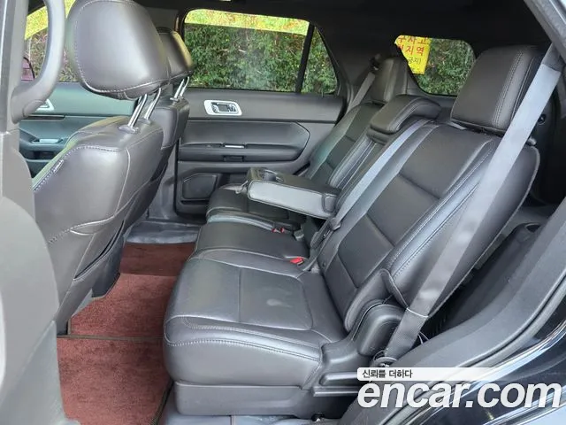 Ford Explorer 2013 thumb 5