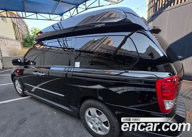 Kia Carnival 2009 thumb 12