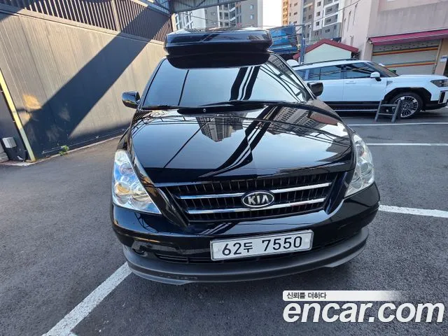 Kia Carnival 2009 thumb 6