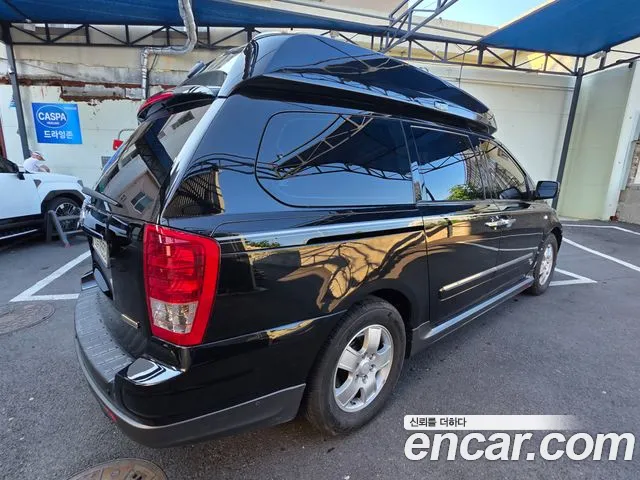 Kia Carnival 2009 thumb 10