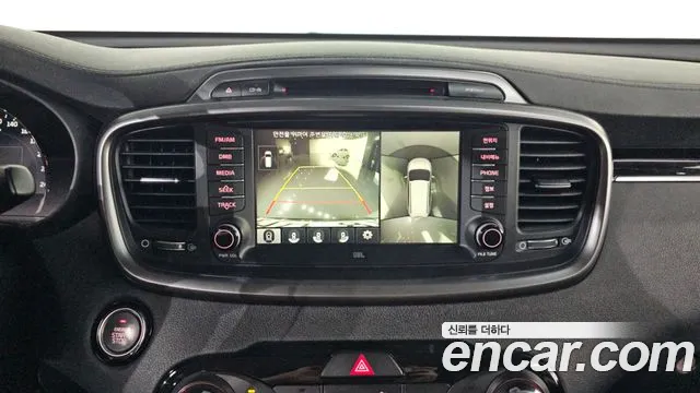 Kia Sorento 2015 thumb 10