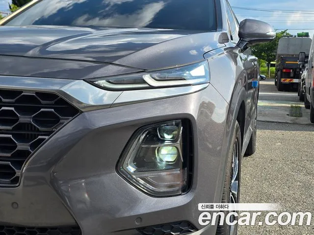 Hyundai Santa Fe 2019 thumb 5