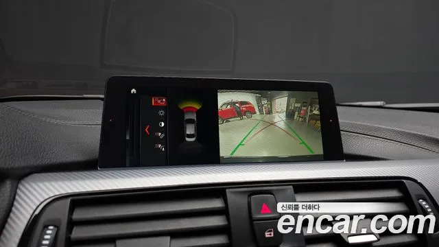 BMW 3 серии 2018 thumb 11