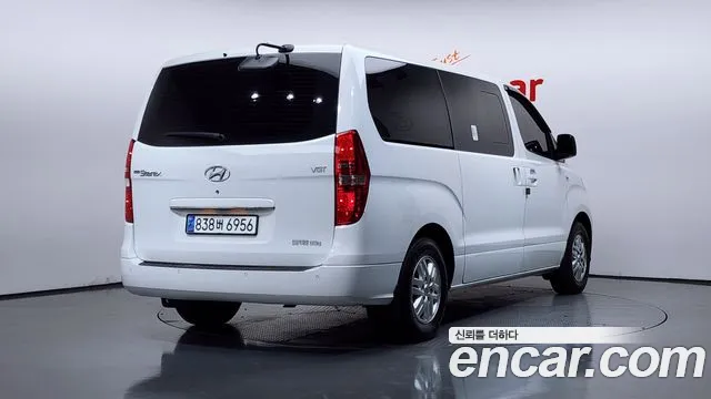 Hyundai Staria 2021 thumb 11