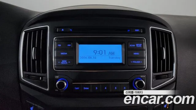 Hyundai Staria 2021 thumb 5
