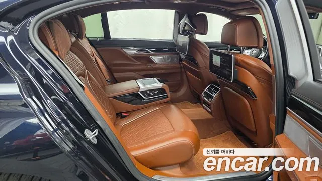 BMW 7 серии 2020 thumb 9