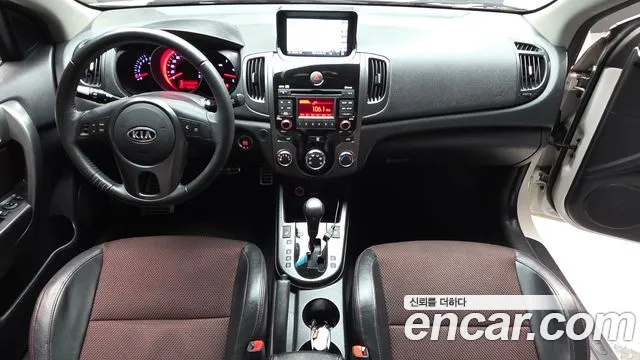 Kia Forte 2010 thumb 11
